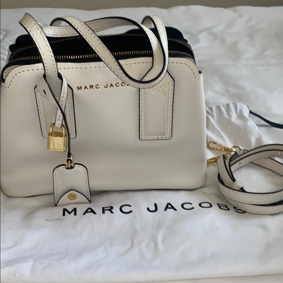 Marc Jacobs Handbags - Marc Jacobs White Leather Women's Bag